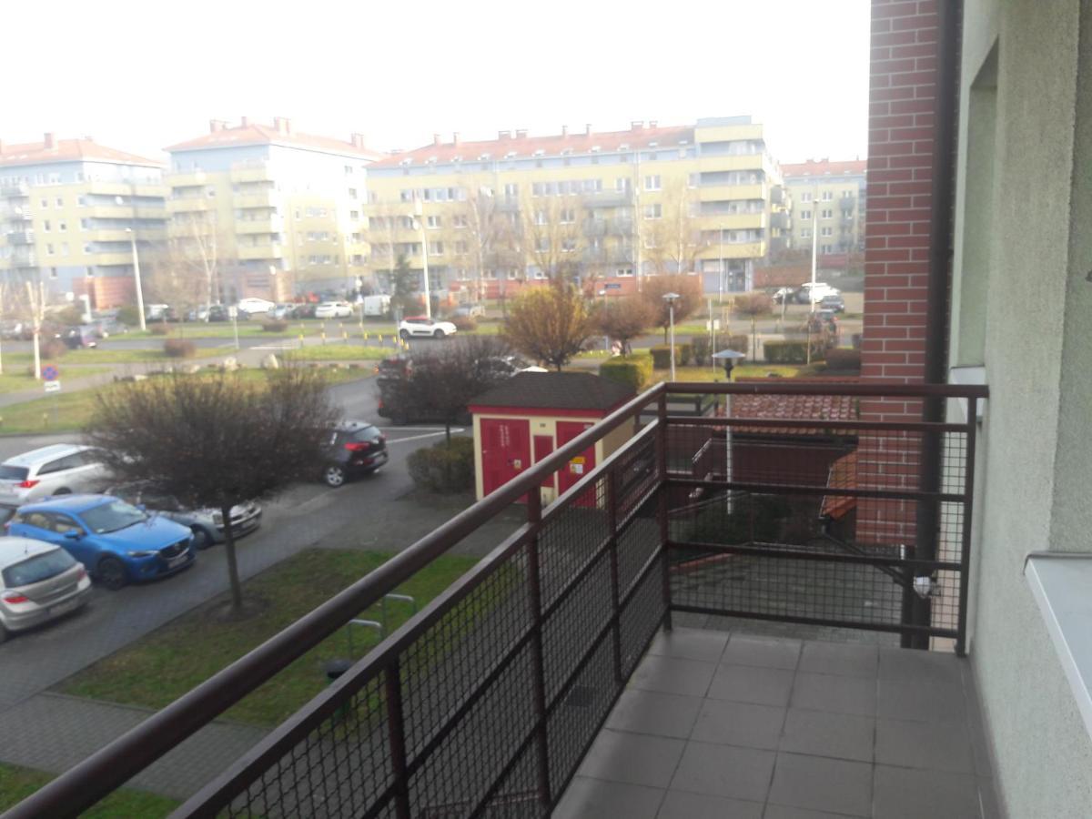 Stronska Leilighet Wrocław Eksteriør bilde